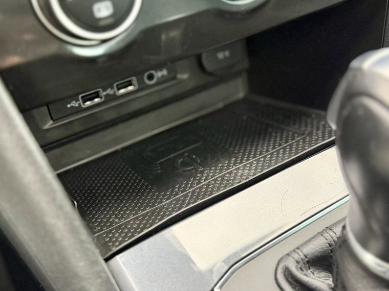 Vehicle Image 37