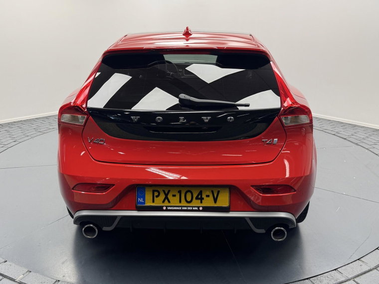 Vehicle Image 37