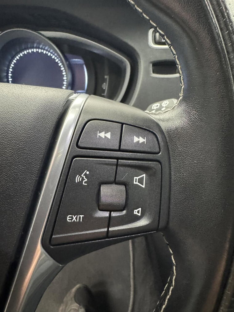 Vehicle Image 40