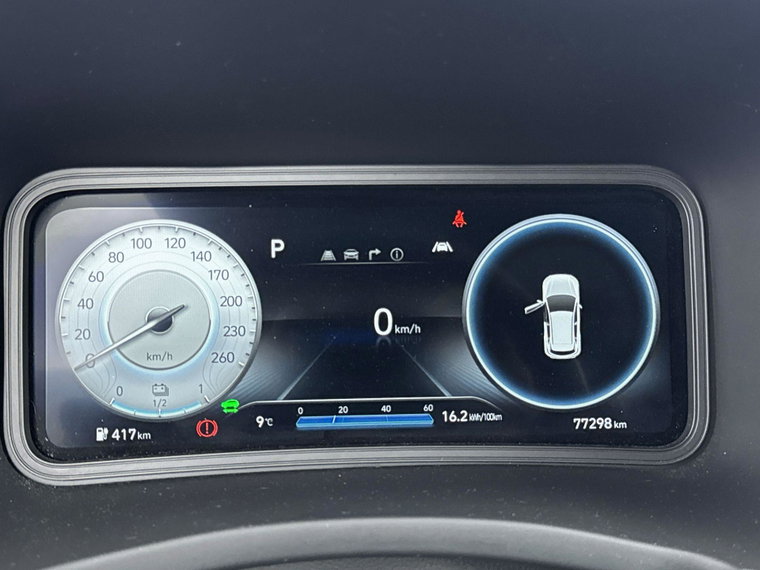 Vehicle Image 9