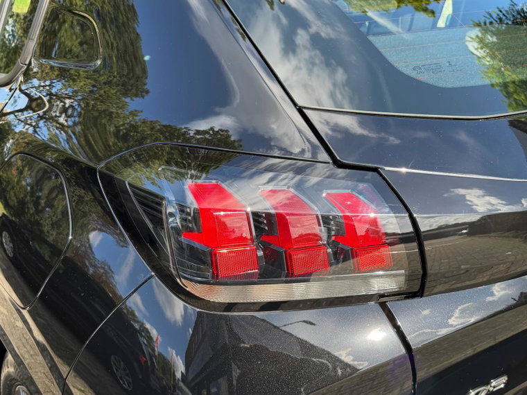 Vehicle Image 37