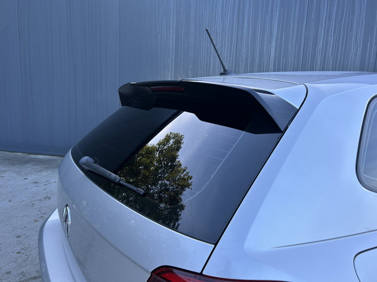 Vehicle Image 24