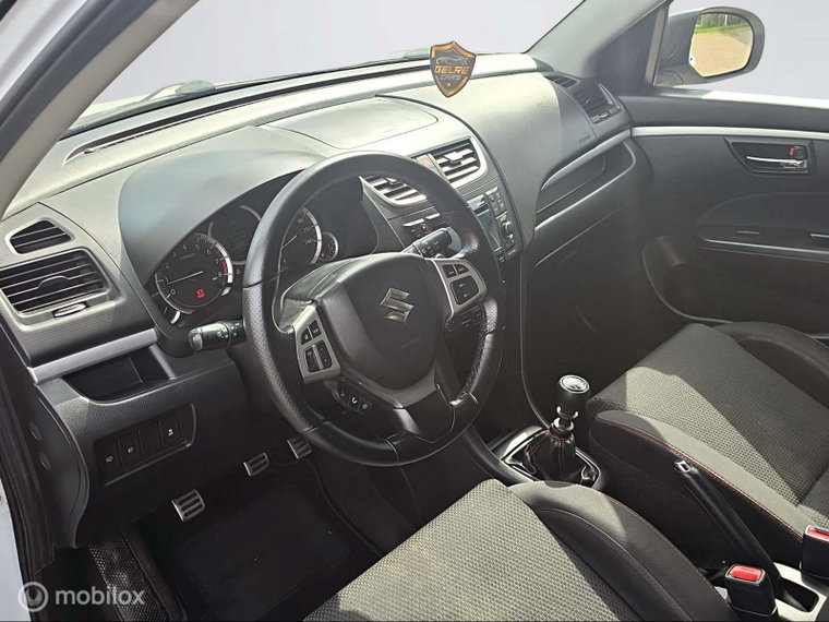 Vehicle Image 14