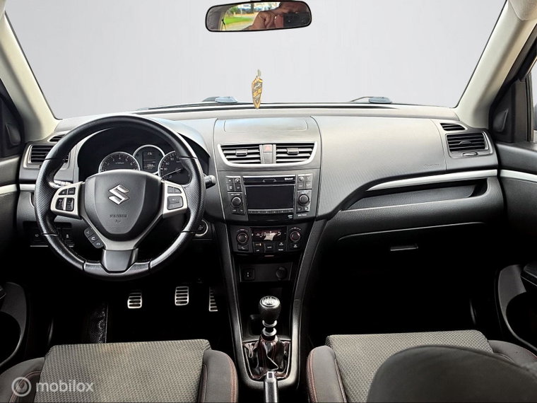Vehicle Image 15