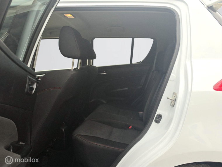 Vehicle Image 20