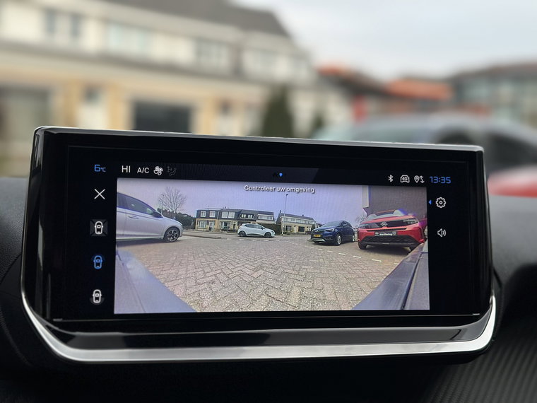 Vehicle Image 39