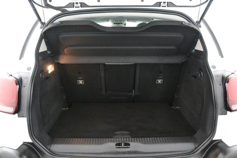 Vehicle Image 37