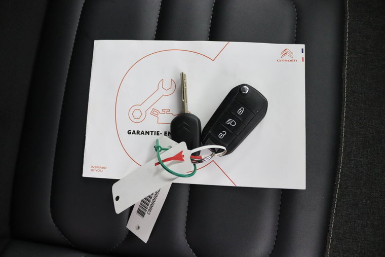 Vehicle Image 40