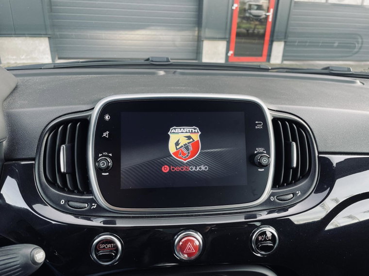 Vehicle Image 20
