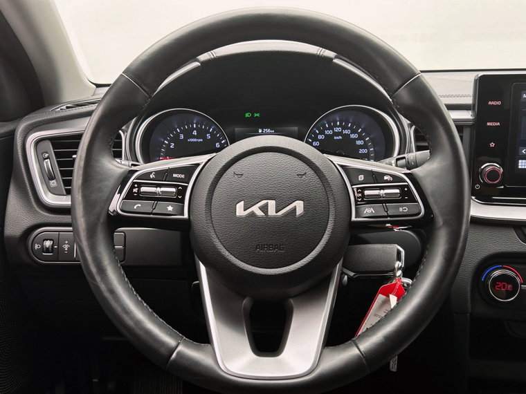 Vehicle Image 31