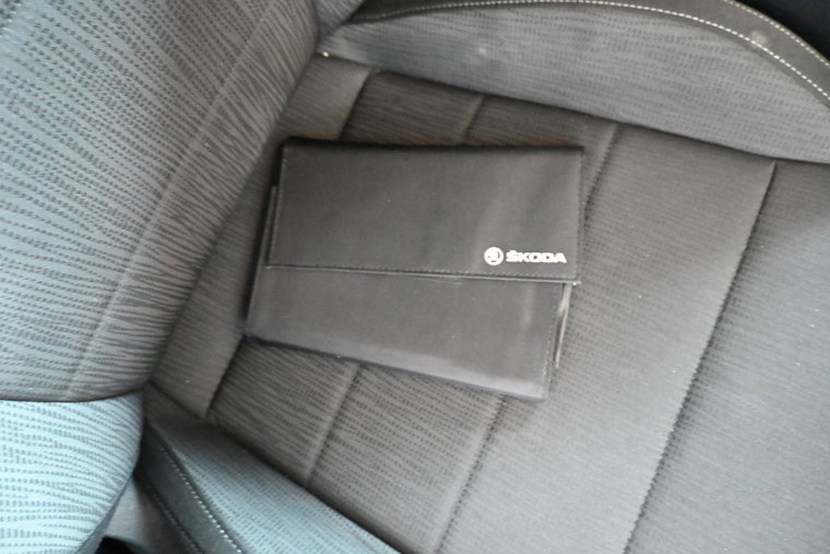 Vehicle Image 21