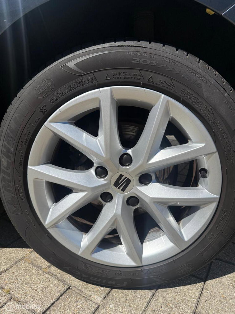 Vehicle Image 19