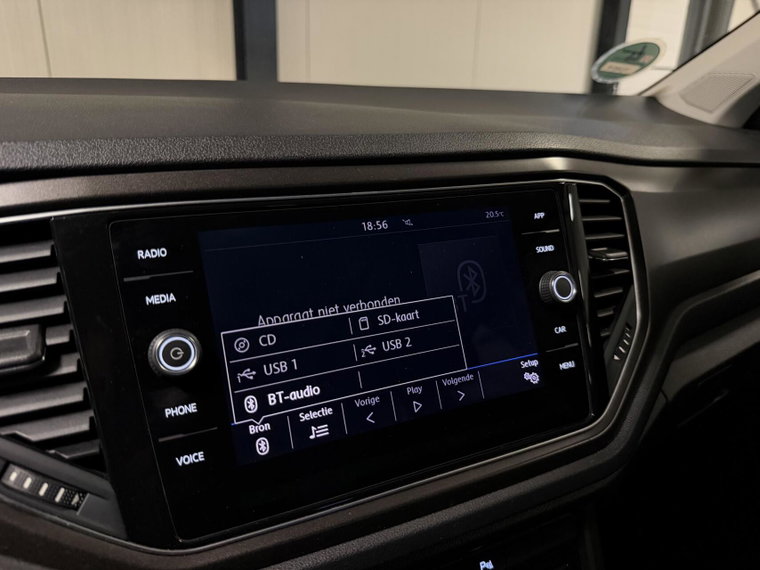 Vehicle Image 38