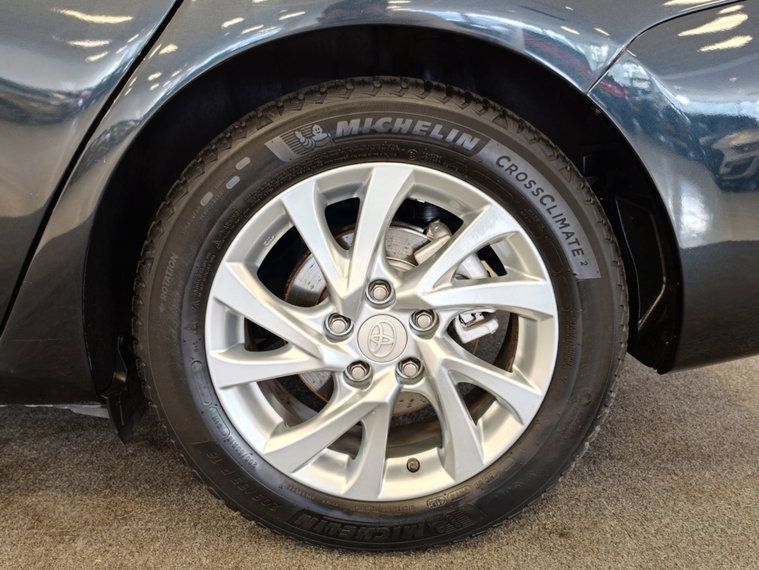 Vehicle Image 22