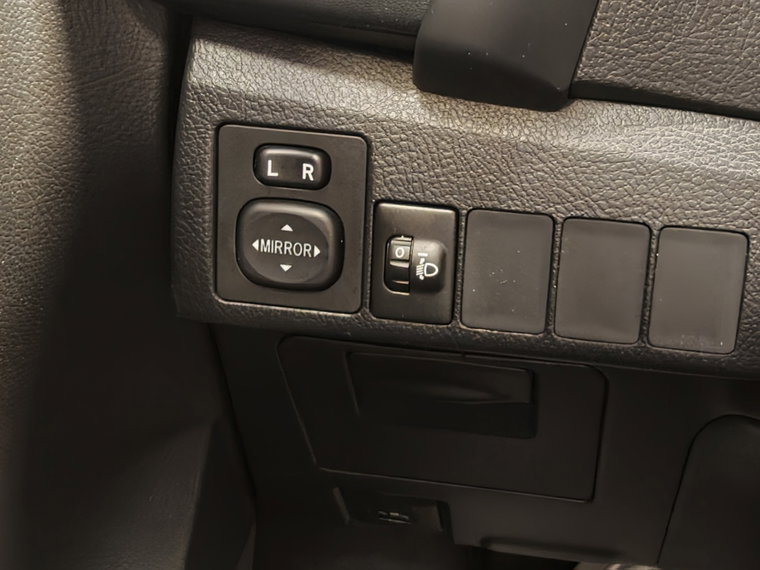 Vehicle Image 24