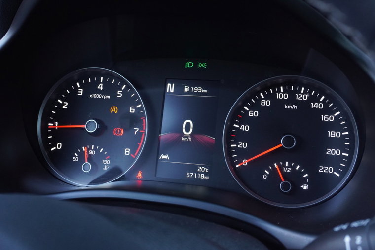 Vehicle Image 16