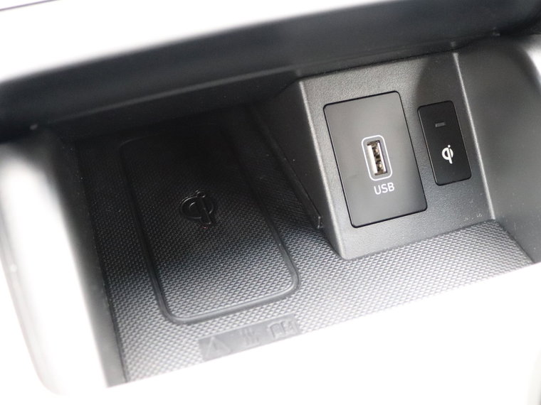 Vehicle Image 23
