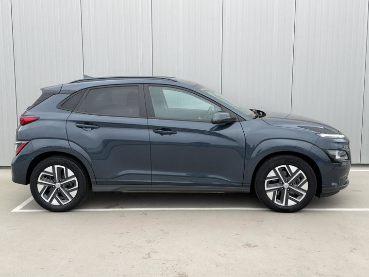 Vehicle Image 37