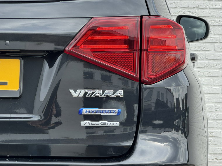 Vehicle Image 25