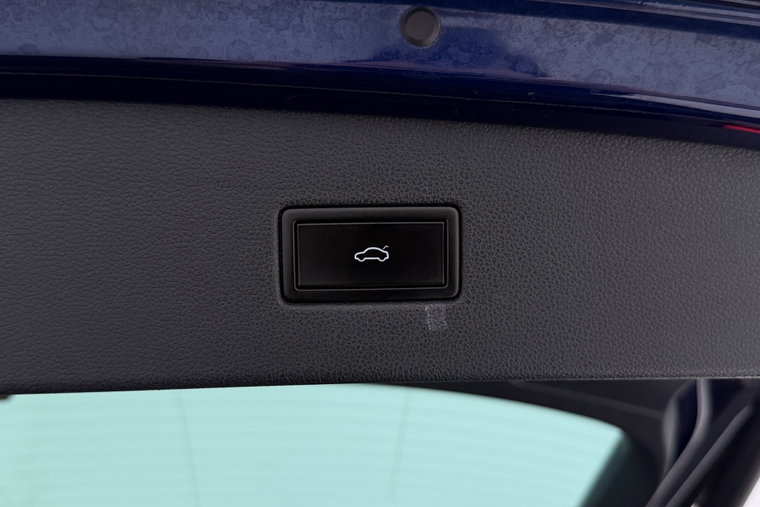 Vehicle Image 46