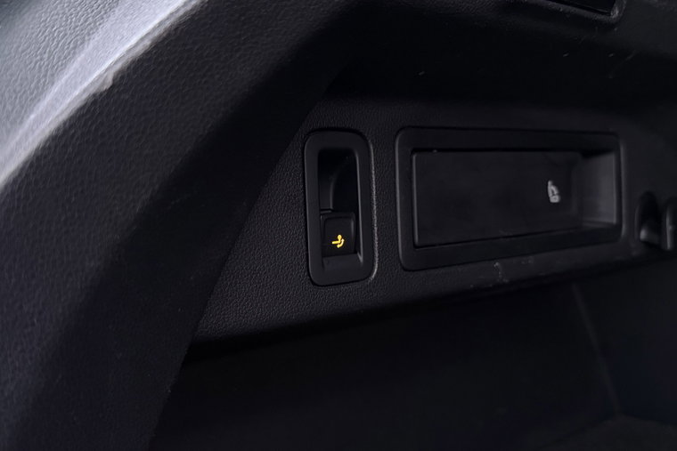 Vehicle Image 47
