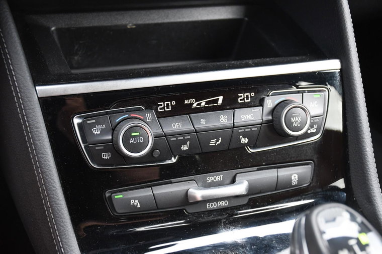Vehicle Image 28
