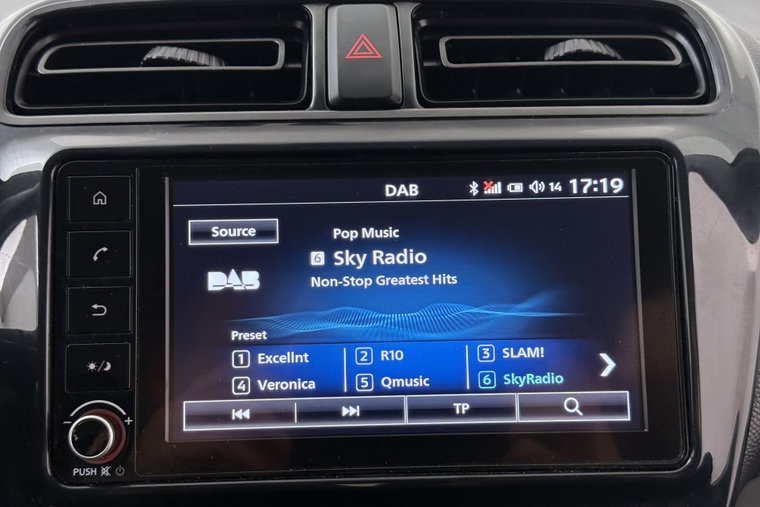 Vehicle Image 22