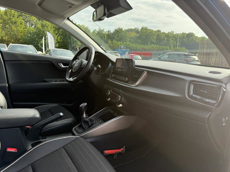 Vehicle Image 40