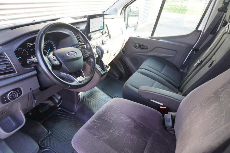Vehicle Image 16