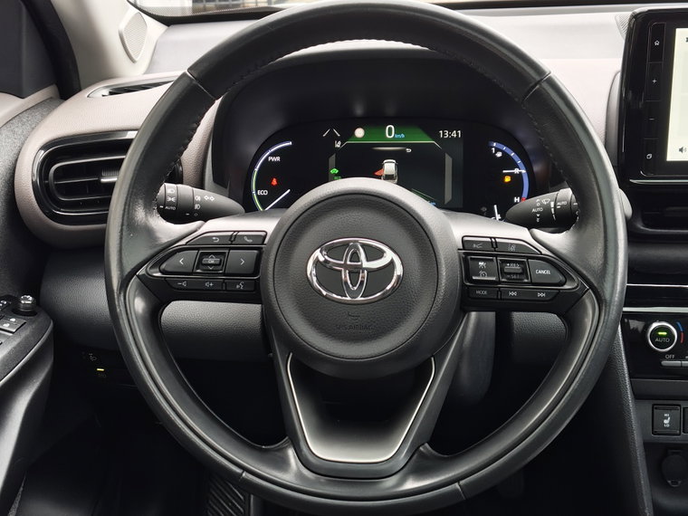 Vehicle Image 11