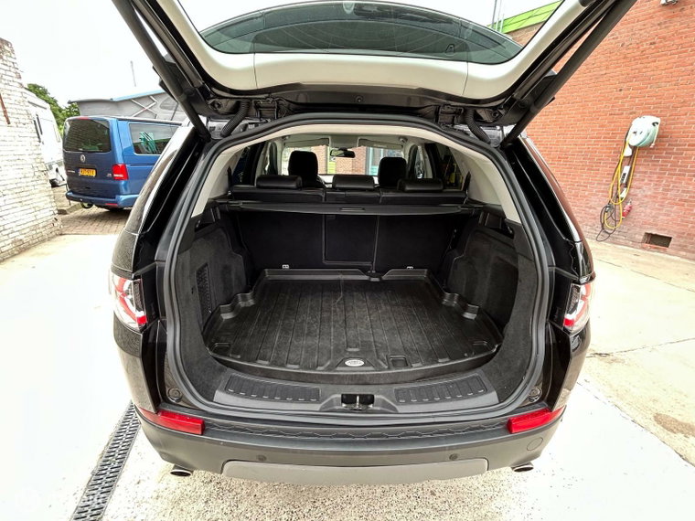 Vehicle Image 23