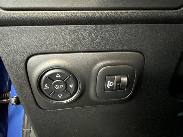 Vehicle Image 24