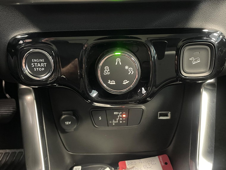 Vehicle Image 38