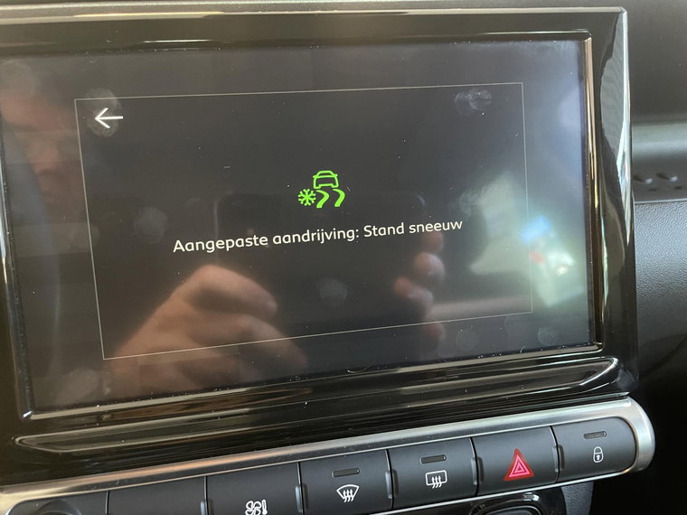 Vehicle Image 40