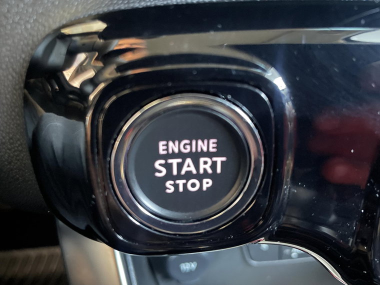 Vehicle Image 48