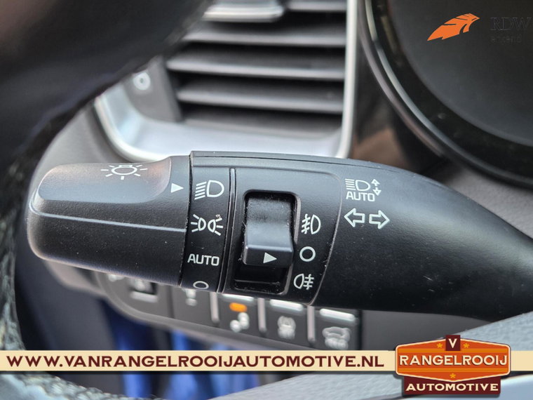 Vehicle Image 43