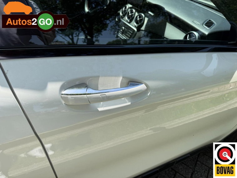 Vehicle Image 28