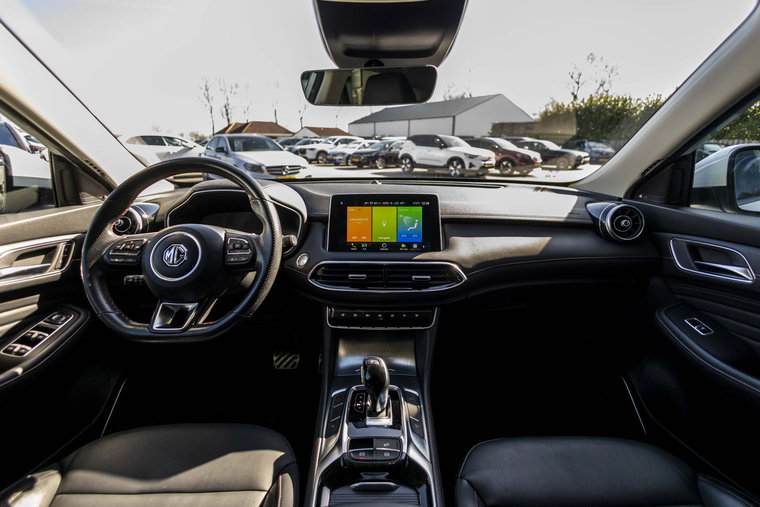 Vehicle Image 30