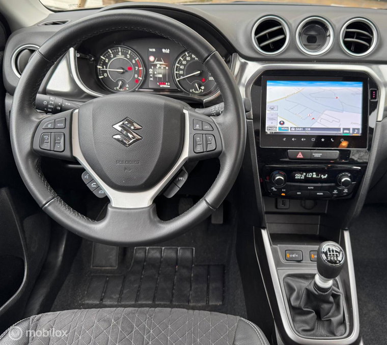 Vehicle Image 16