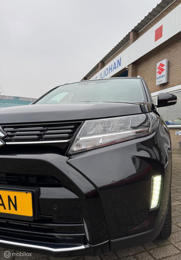 Vehicle Image 11
