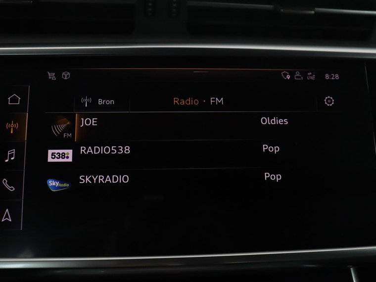 Vehicle Image 23