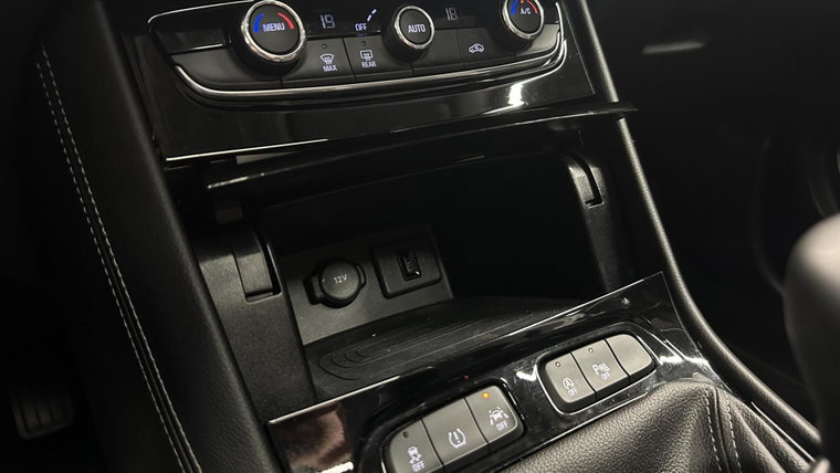 Vehicle Image 40