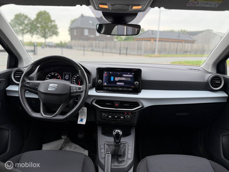 Vehicle Image 10