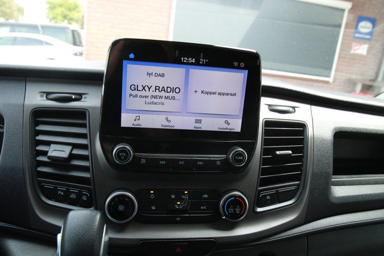 Vehicle Image 19