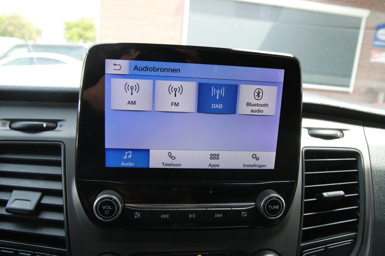 Vehicle Image 22