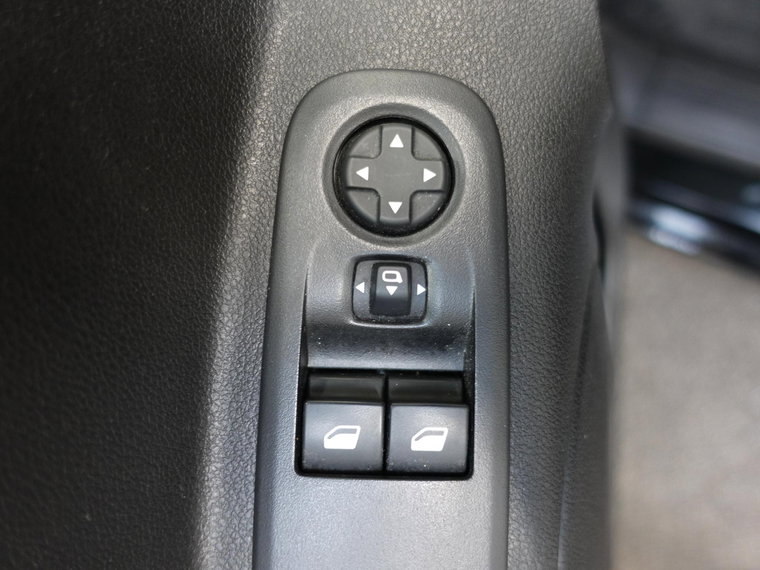 Vehicle Image 34