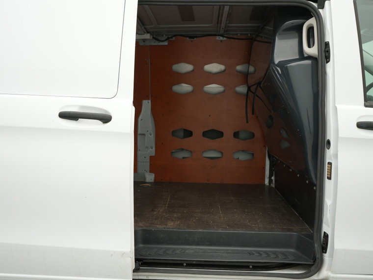Vehicle Image 28