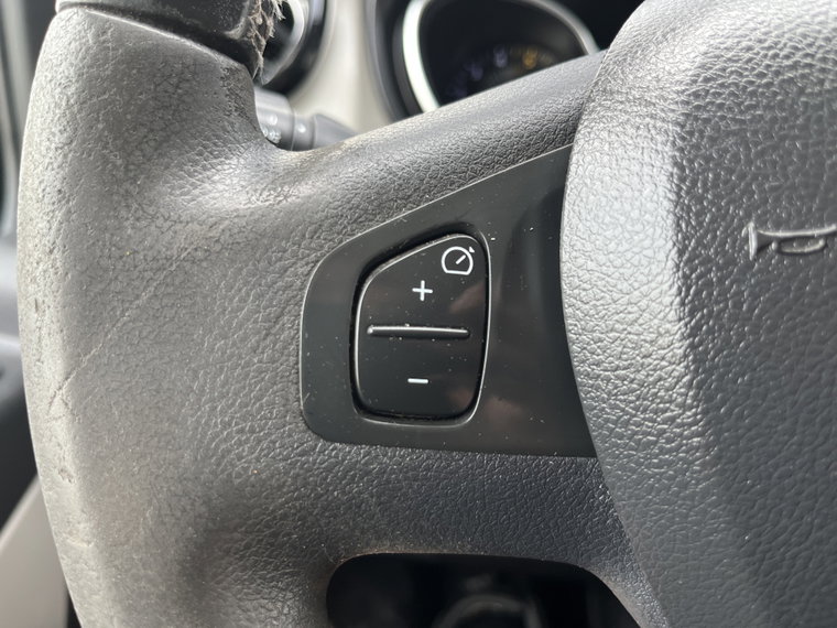 Vehicle Image 29