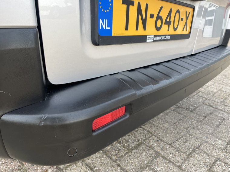 Vehicle Image 43