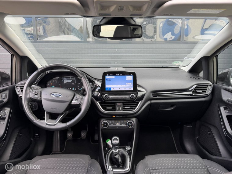 Vehicle Image 13